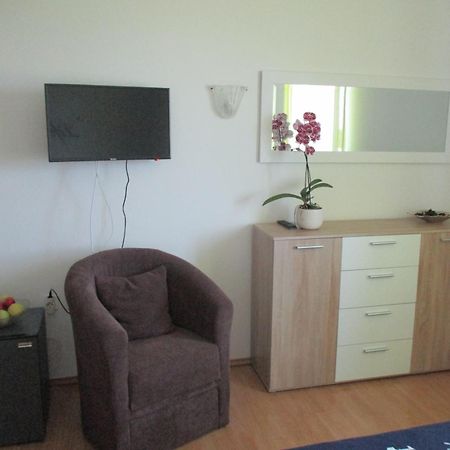 Bed and Breakfast Sobe Bukaleta Loznati Экстерьер фото