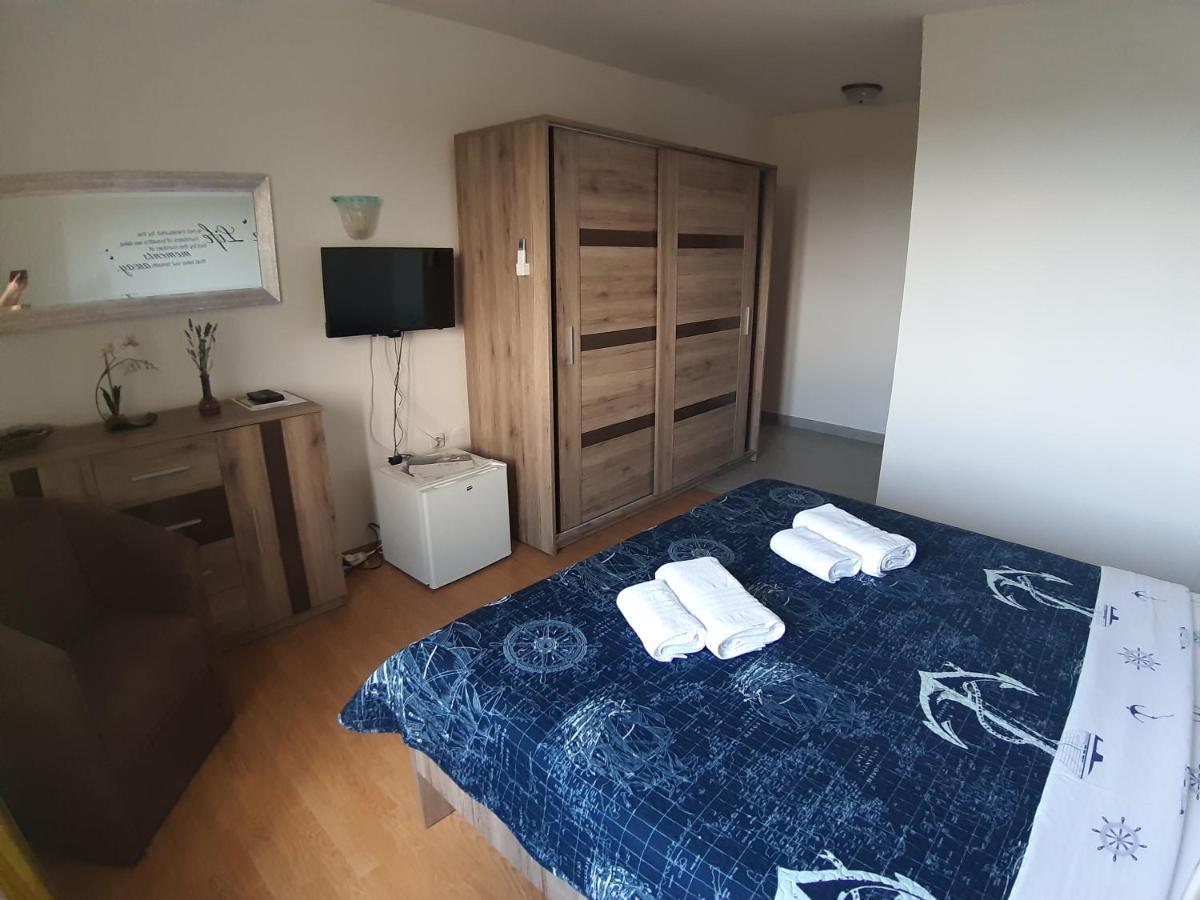 Bed and Breakfast Sobe Bukaleta Loznati Экстерьер фото