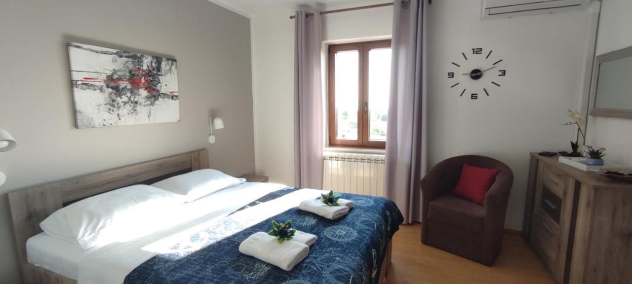 Bed and Breakfast Sobe Bukaleta Loznati Экстерьер фото
