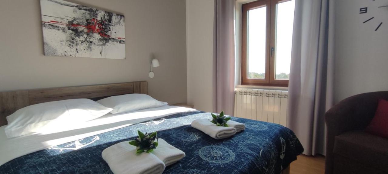 Bed and Breakfast Sobe Bukaleta Loznati Экстерьер фото